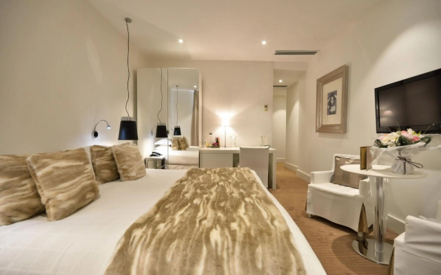 Hotel Renoir