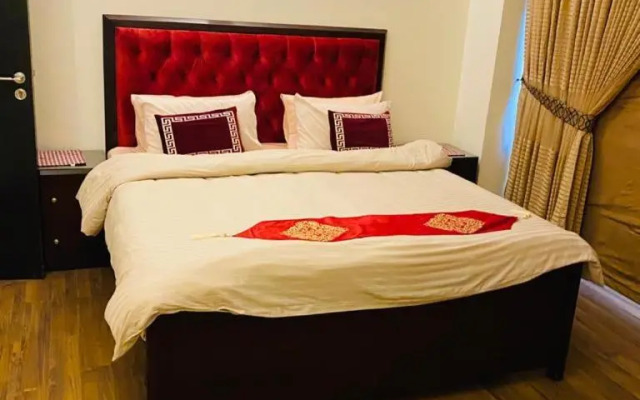 Royal Two Bed Room Luxury Apartment Gulberg