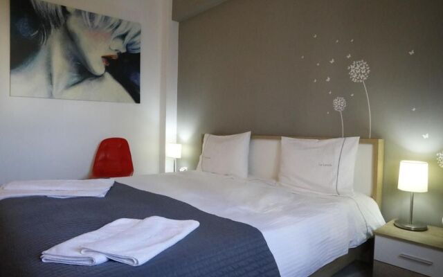 Metaxourghio Boutique Apartment