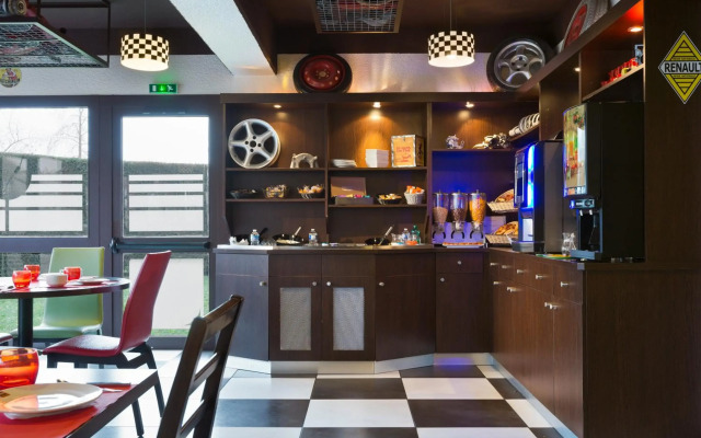Kyriad Design Enzo Pont-a-Mousson