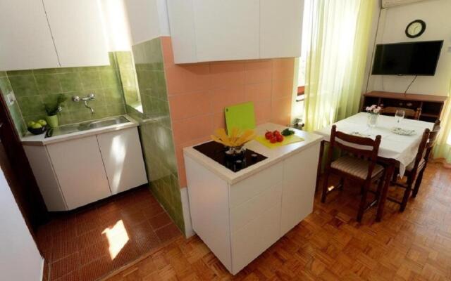 Apartments Ankica - 150 m from beach