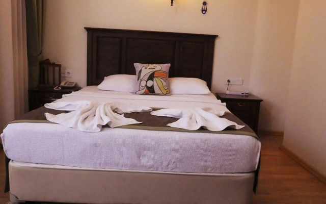 Hadrian Gate Hotel