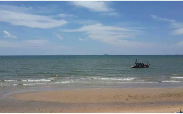 Sea Falcon Hotel