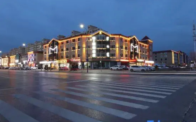 M Guochao Hotel