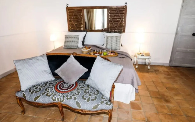 Proven ale House With Pool and spa