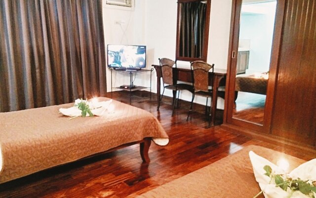 MC Mountain Home Apartelle