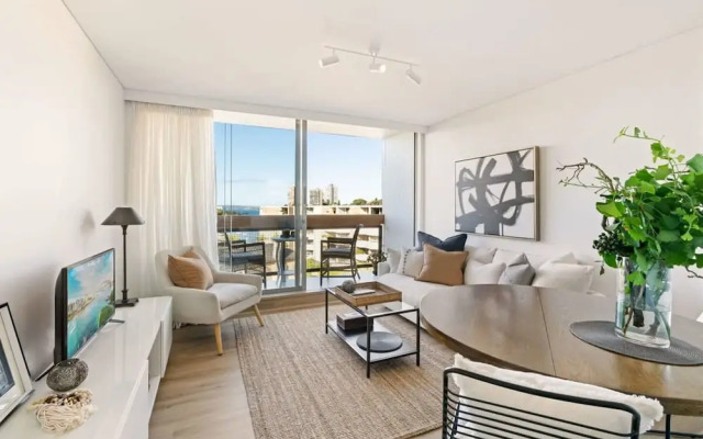 Elizabeth Bay Home With a View Rooftop Pool