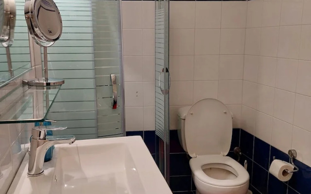 King Full Kitchen-WD10min centre