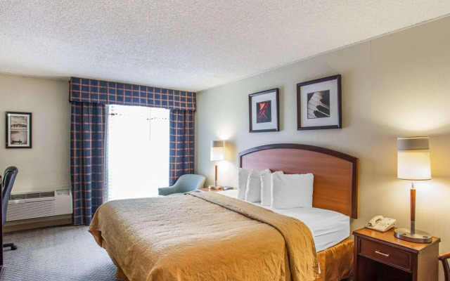 Quality Inn & Suites Everett