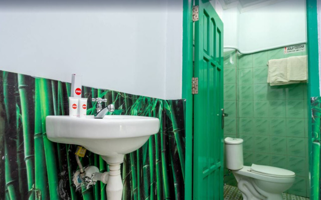 OYO 754 Nur Aziziah Guest House