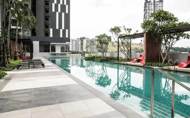 CitiZen Old Klang Road By Plush