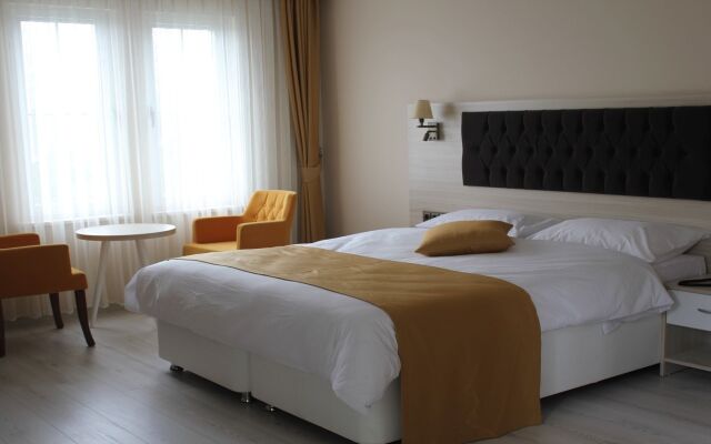 Gold Mina Hotel