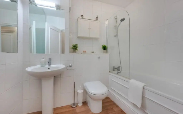 Kensington Olympia Apartment