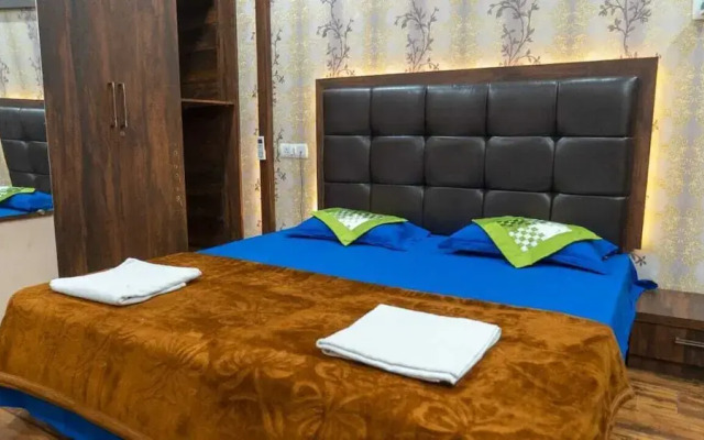 Hotel CM Palace