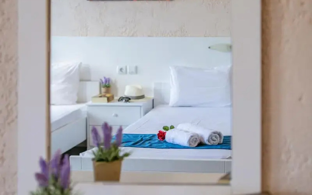 Mareva Hotel Apartments
