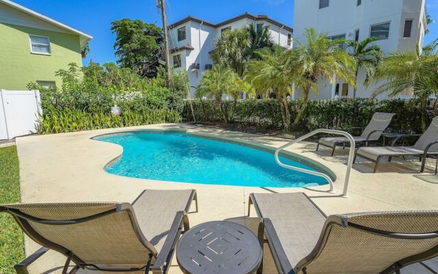 Off The Hook By Beachside Management