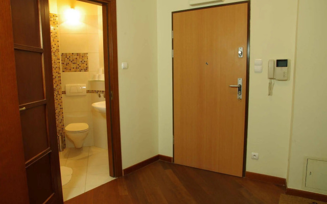 Szucha Apartment