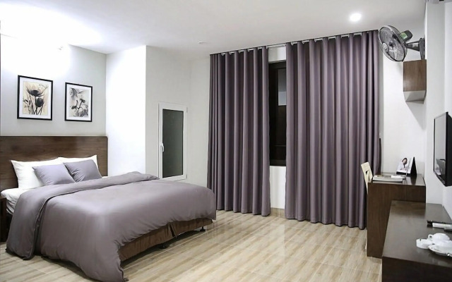 V House 6 Serviced Apartment