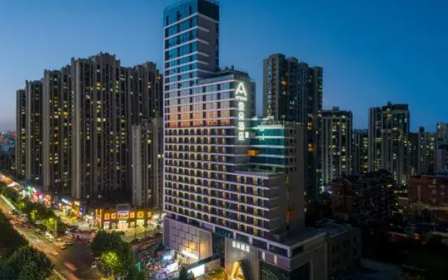 Shiyan Shanghai Road Atour Hotel
