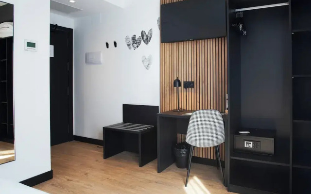 Hotel Sercotel Plana Suites