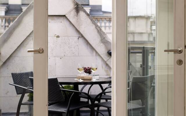 Palace View - Two Bedroom Apartment