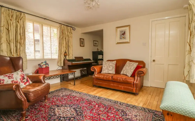 Humpty Dumpty Cottage