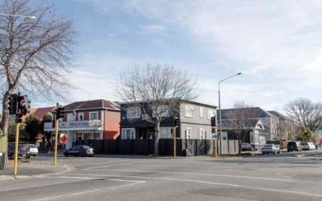 Kiwi Group Accommodation - Gloucester