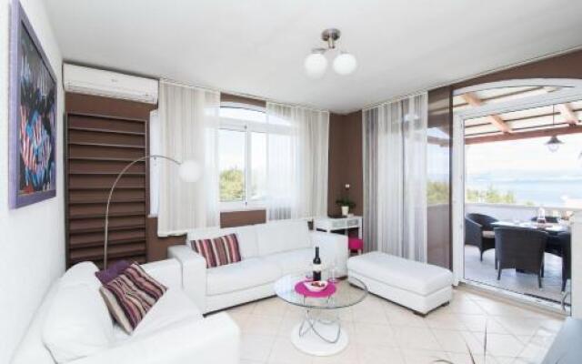 Apartment Eden