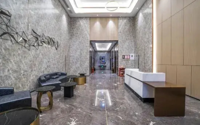 Huarong Hotel