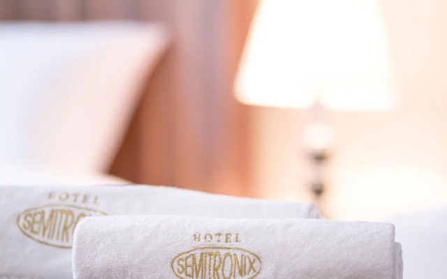Semitronix Hotel Prishtina