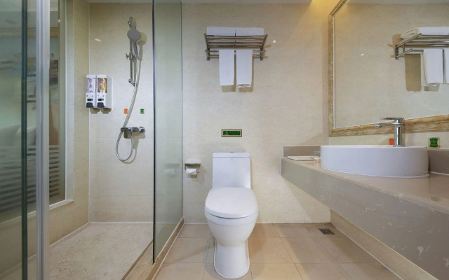 Vienna Hotel Guangdong Huizhou Jiangbei Railway Station