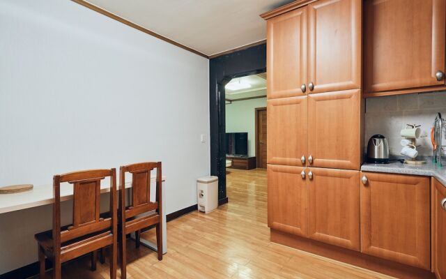 MYEONGDONG 100SQ3BDR FULL Villa
