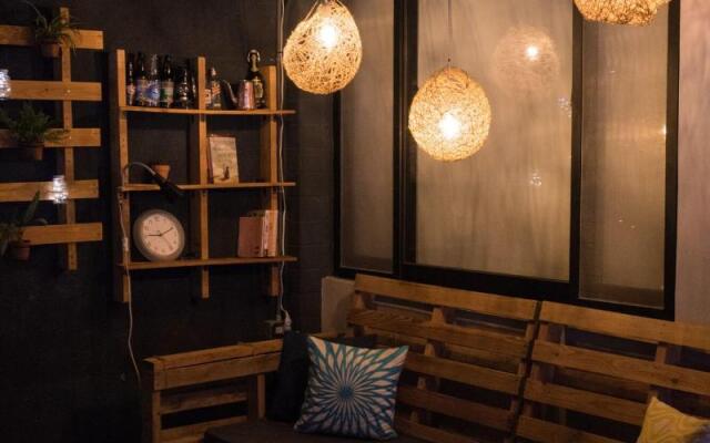 DONGMEN 3 Capsule Inn - Hostel