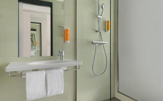 Super 8 by Wyndham Koblenz