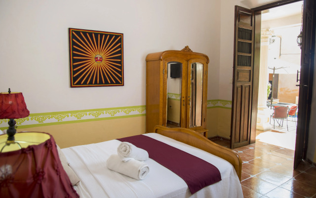 Casa De Las Columnas