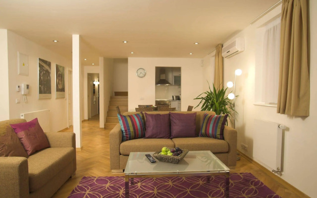 Residence Karlova