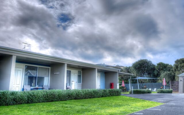 Sorrento Beach Motel