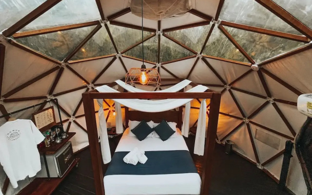 Domus Glamping