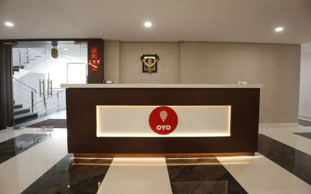OYO 11411 D Suites