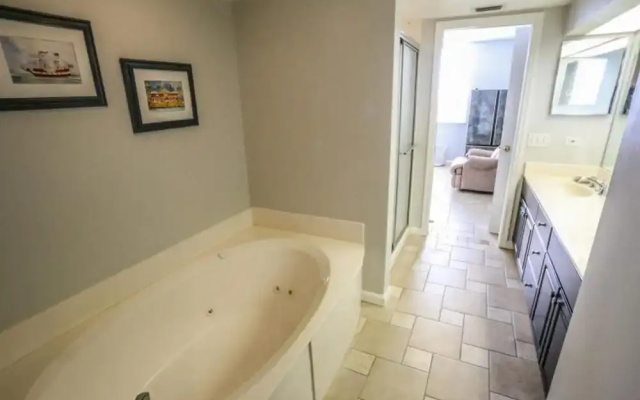 Ocean Harbor 504B