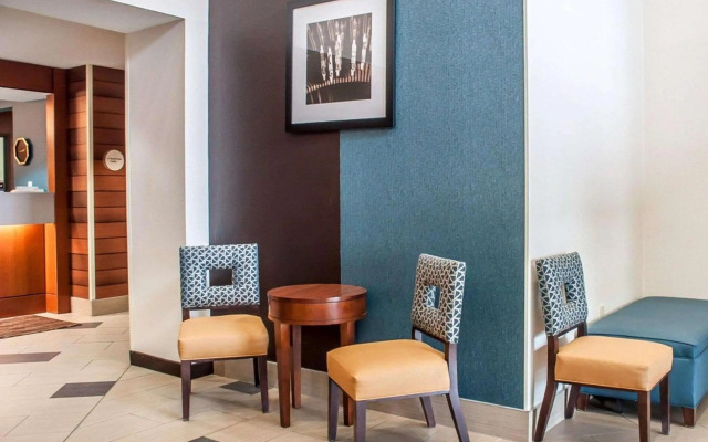 Comfort Inn And Suites Hamburg