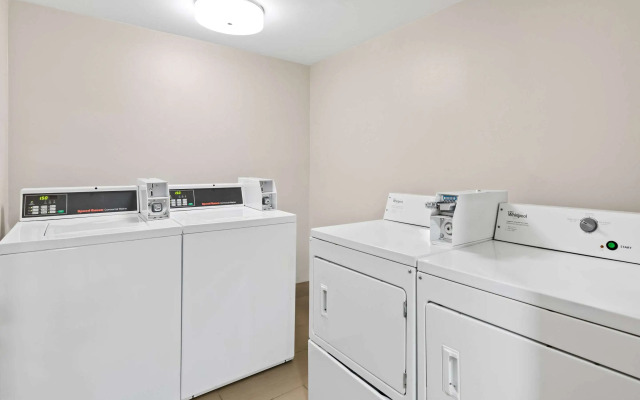 Comfort Inn & Suites El Centro I - 8