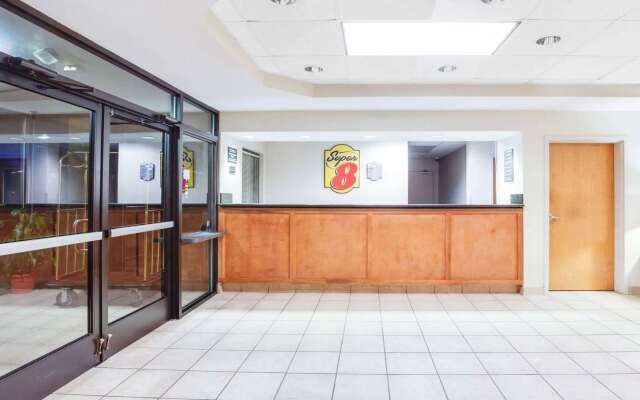 Super 8 by Wyndham Crossville TN