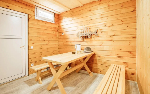 Медведь и Ягодка