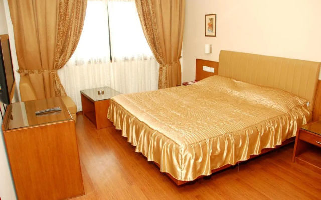 Hotel Deepa Comforts – Guest Rooms – Mangalore