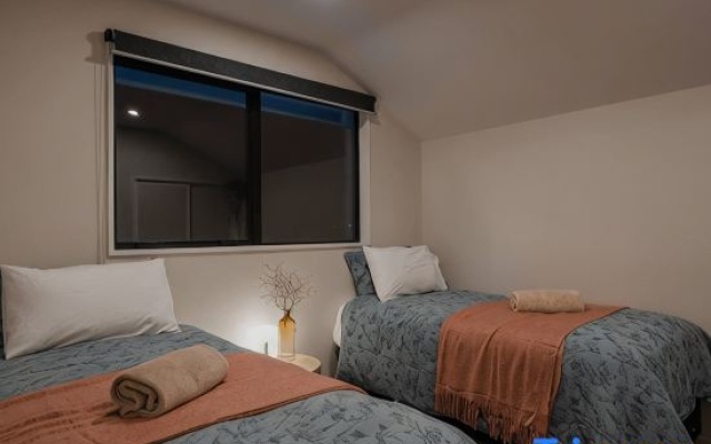 Family-Friendly 3BR | Games Room & Patio — 3-star hotel in Christchurch