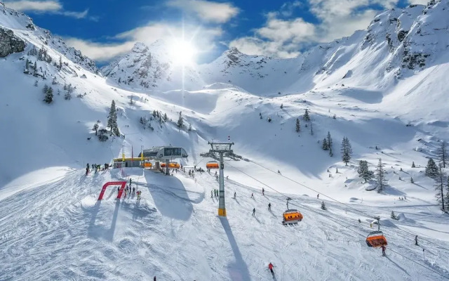 Welcoming Apartment Near ski Slopes