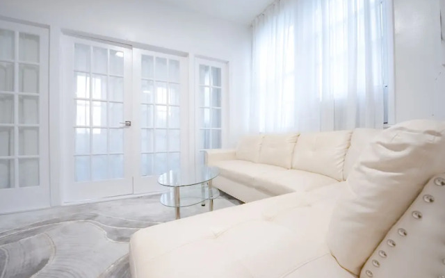 Luxury NY Home 3BR with Easy Parking