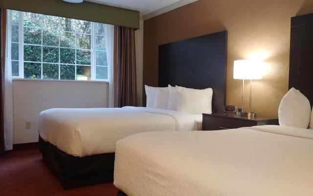 Best Western Plus Parkway Inn