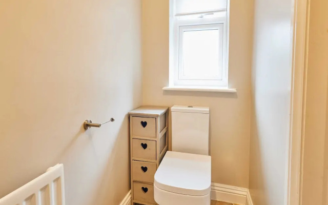 Host Stay Bristol Avenue